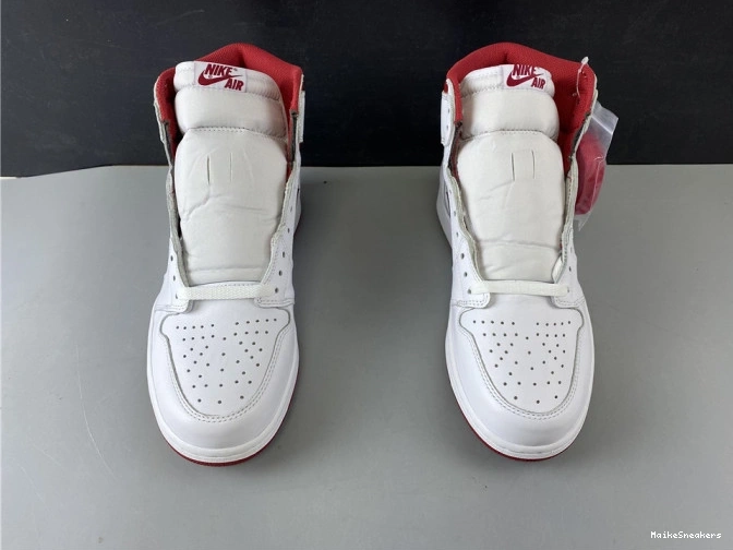 MaikeSneakers Red Retro 1 (2017) Air Metallic 555088-103 Jordan 0725